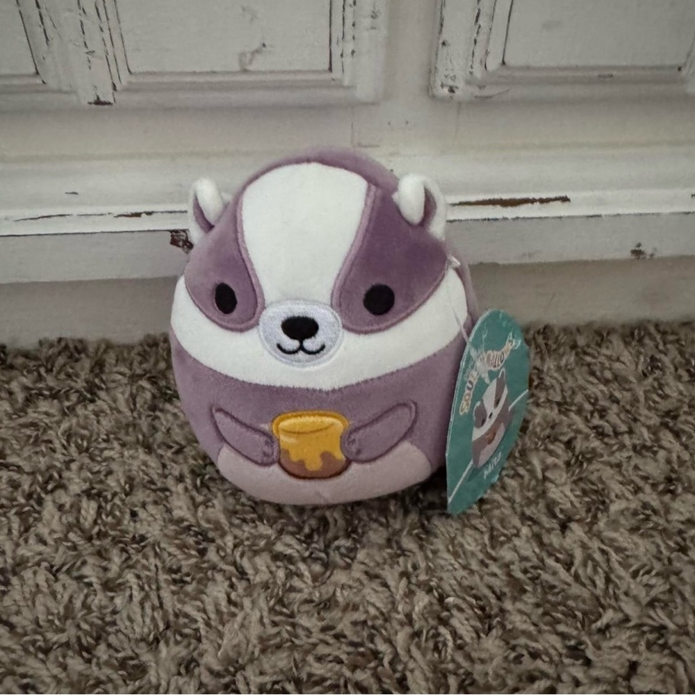 Mita The Honey 🍯 Badger Squishmallow